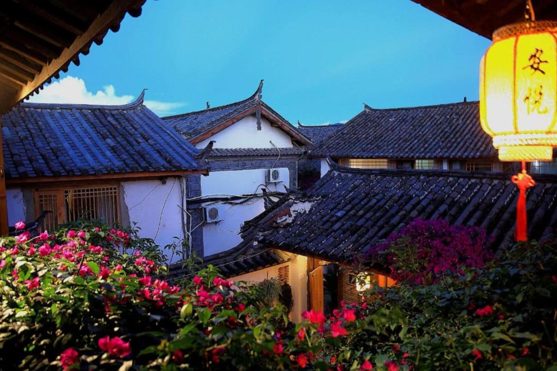 Big Tree Guesthouse - Naxi Old Style Lijiang  Exterior foto
