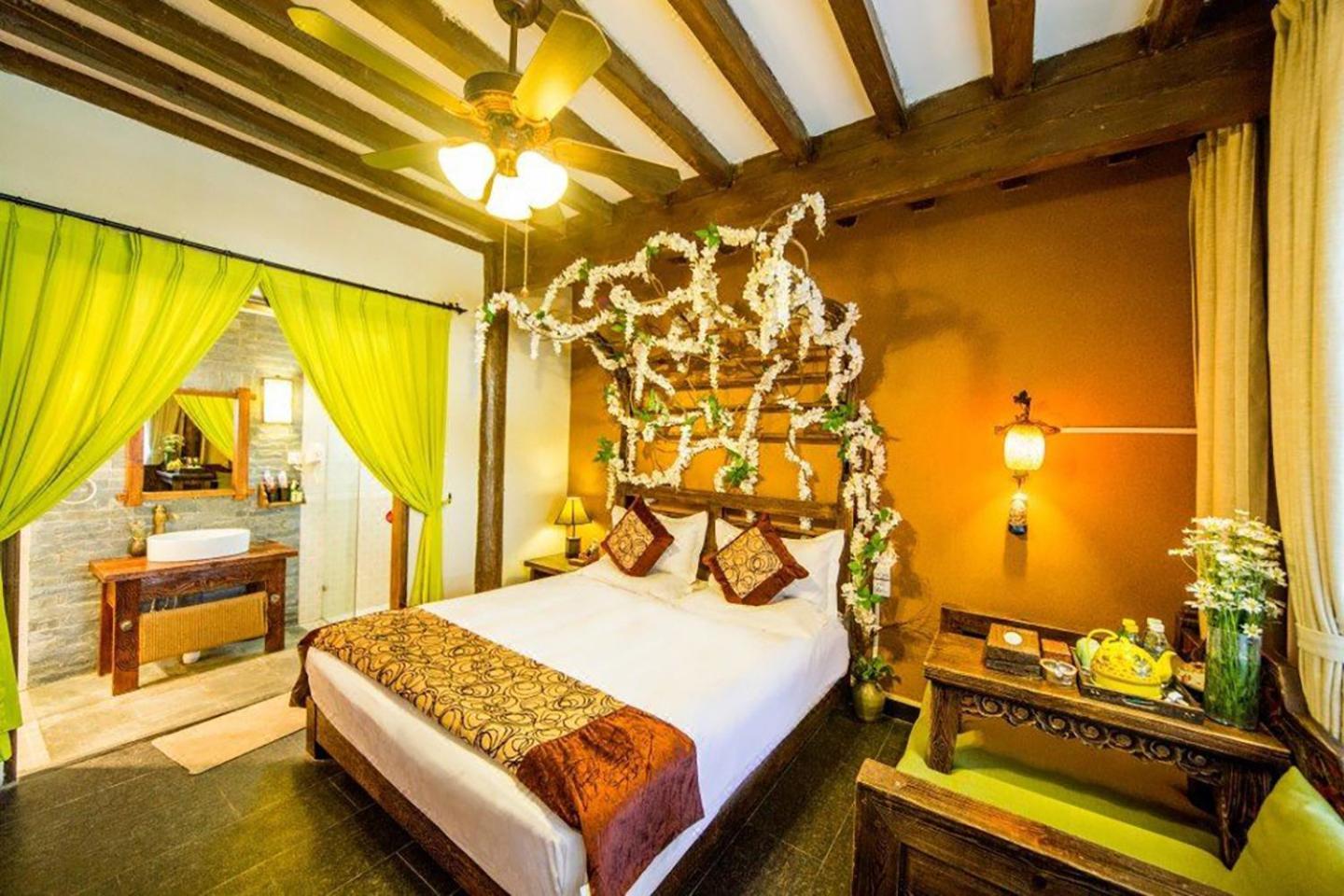Big Tree Guesthouse - Naxi Old Style Lijiang  Exterior foto